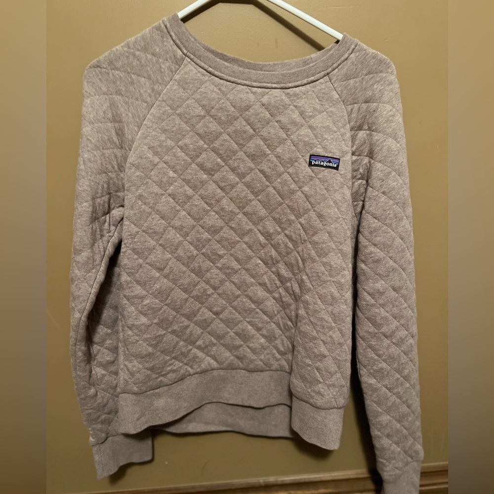Patagonia quilted brown crewneck